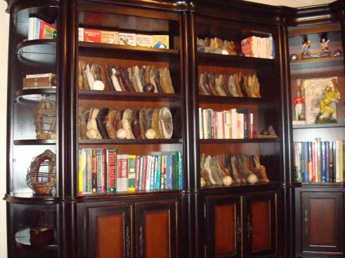 Glove Room 2000's